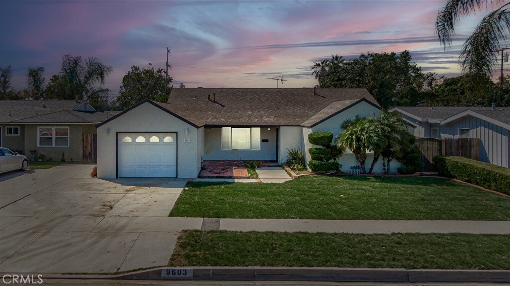 Property Photo:  9603 Maryknoll Avenue  CA 90605 