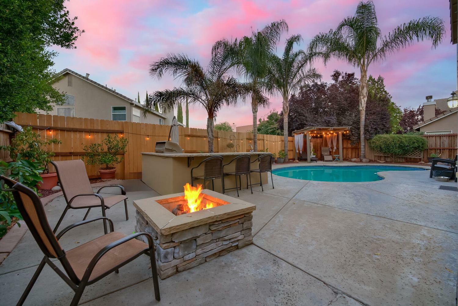 Property Photo:  326 Anacapa Drive  CA 95678 