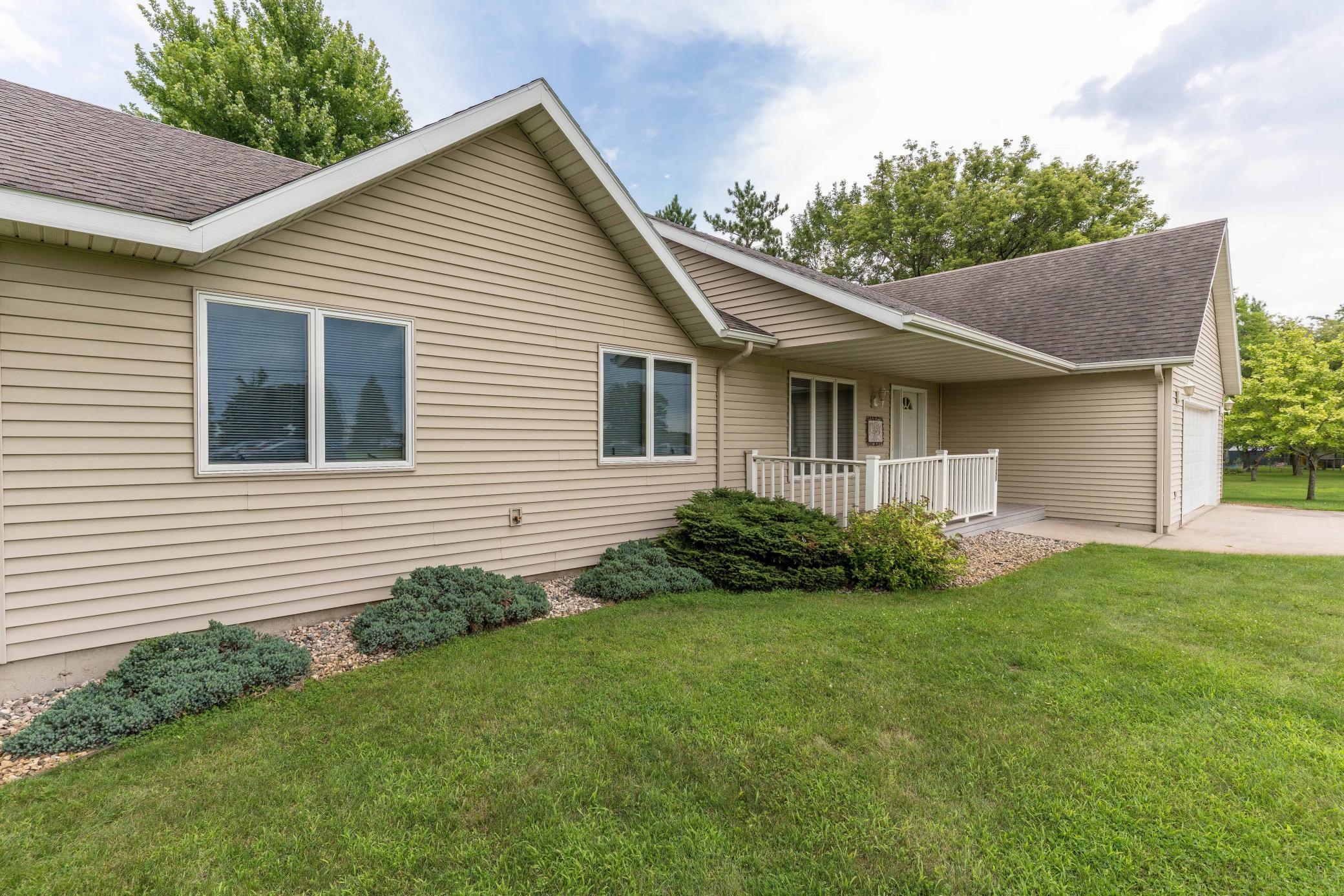 Property Photo:  2101 N Nokomis NE  MN 56308 