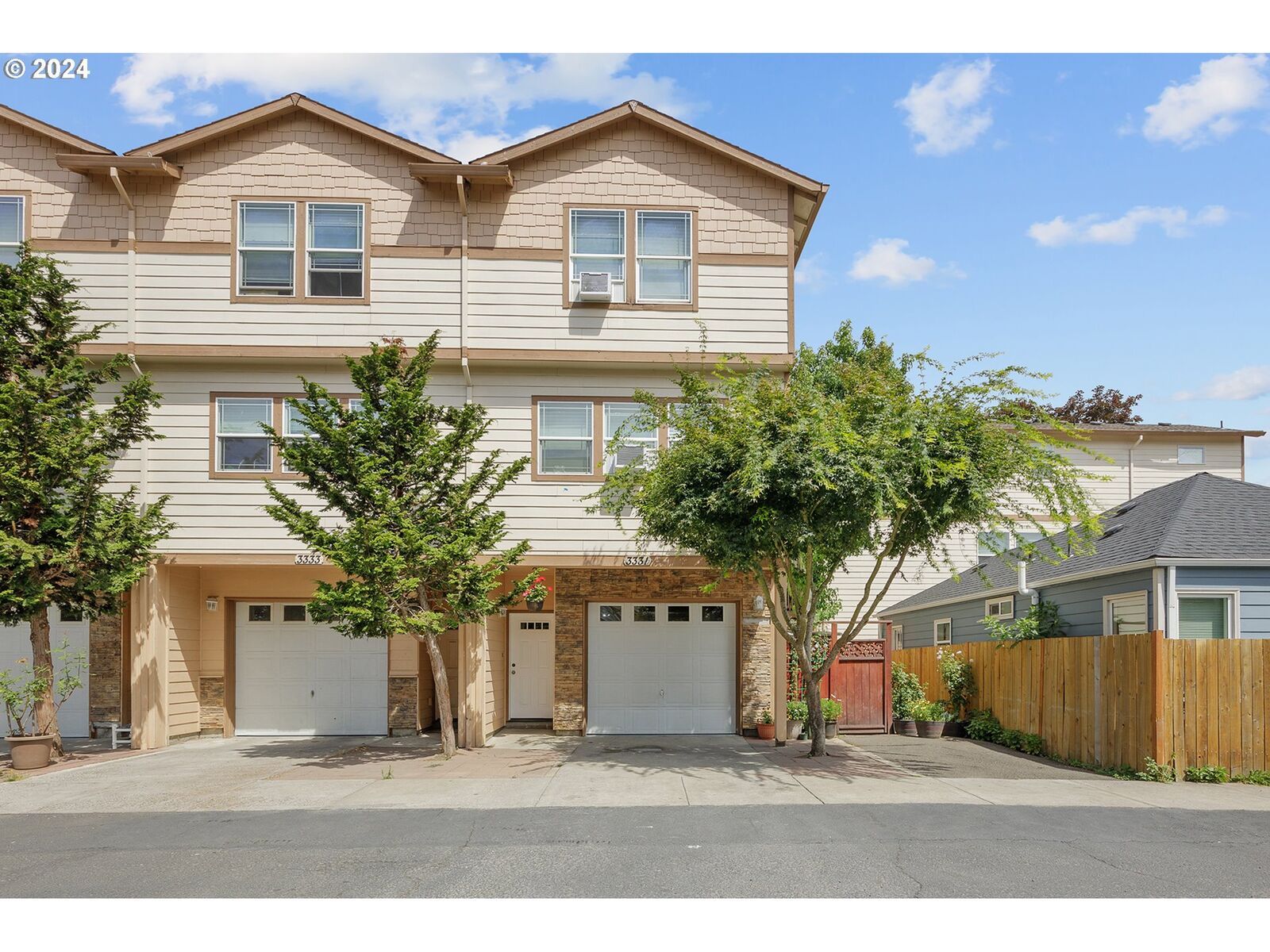 Property Photo: 3331 SE 143rd Ave OR 97236