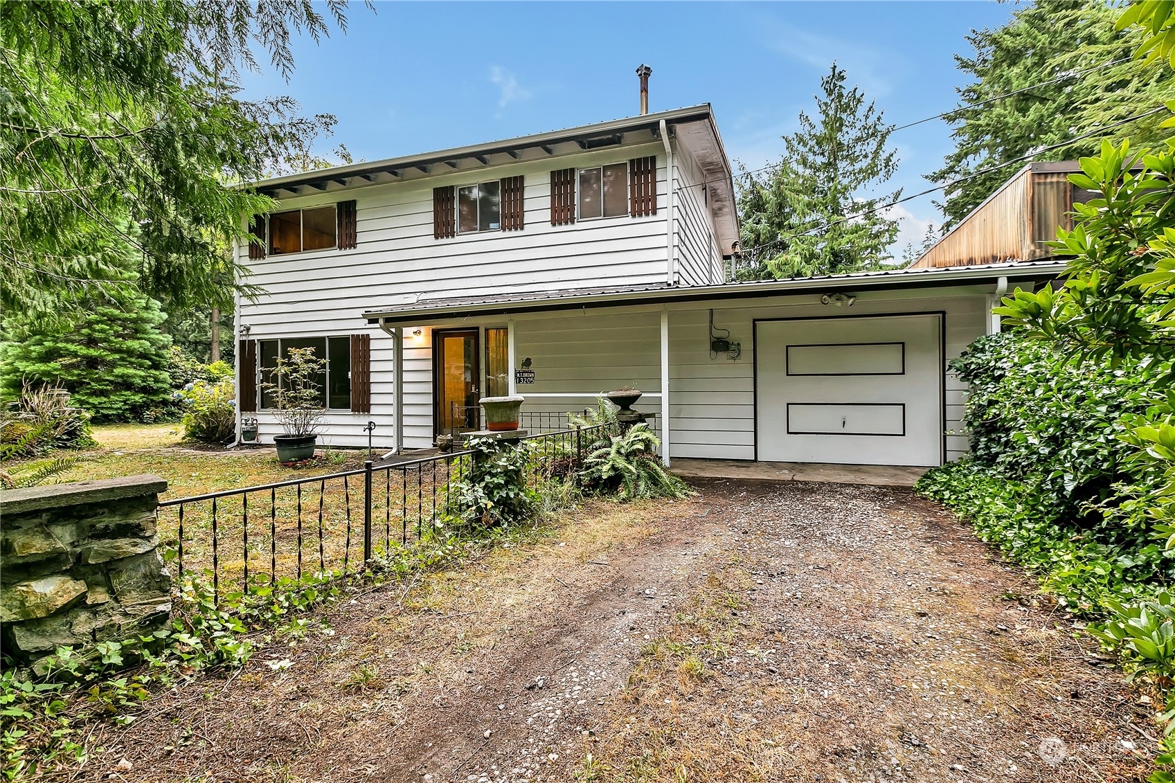 Property Photo:  13205 166th Avenue SE  WA 98059 