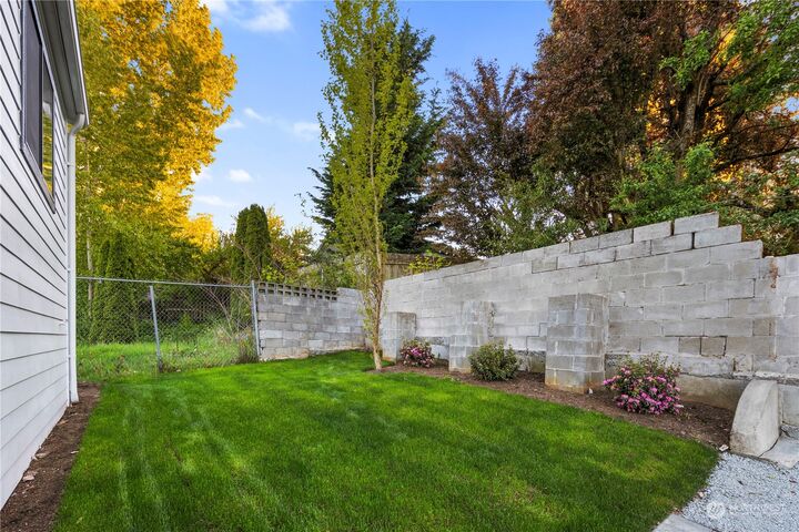 Property Photo: 7211 33rd Avenue S WA 98118