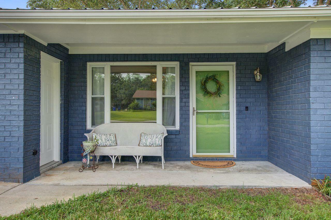 Property Photo:  2071 S Shore Drive  SC 29407 