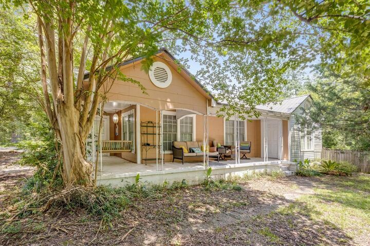 Property Photo: 2629 Hwy 183A FL 32455