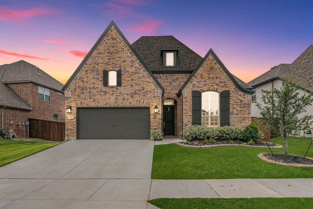 Property Photo: 1609 Everitt Trail TX 76052
