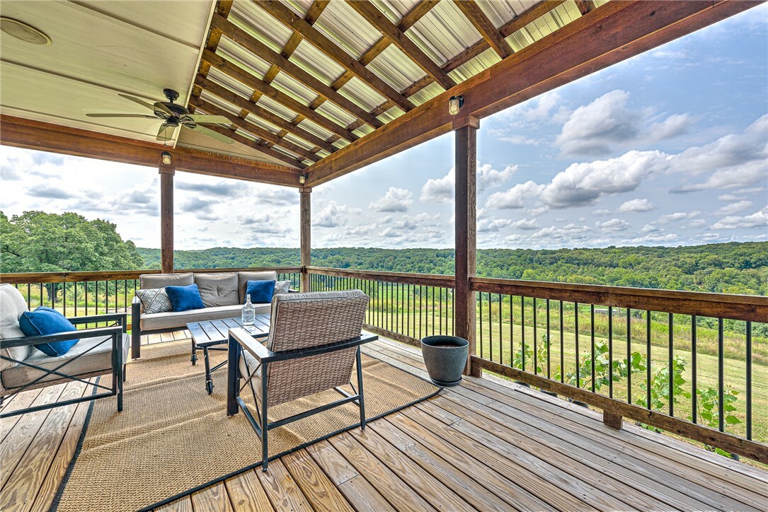 Property Photo:  8770 Spanker Creek Road  AR 72712 