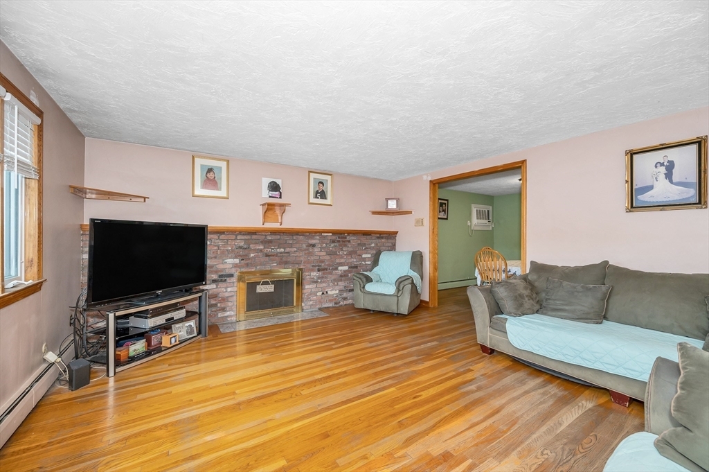 Property Photo:  303 Walnut Street  MA 01906 