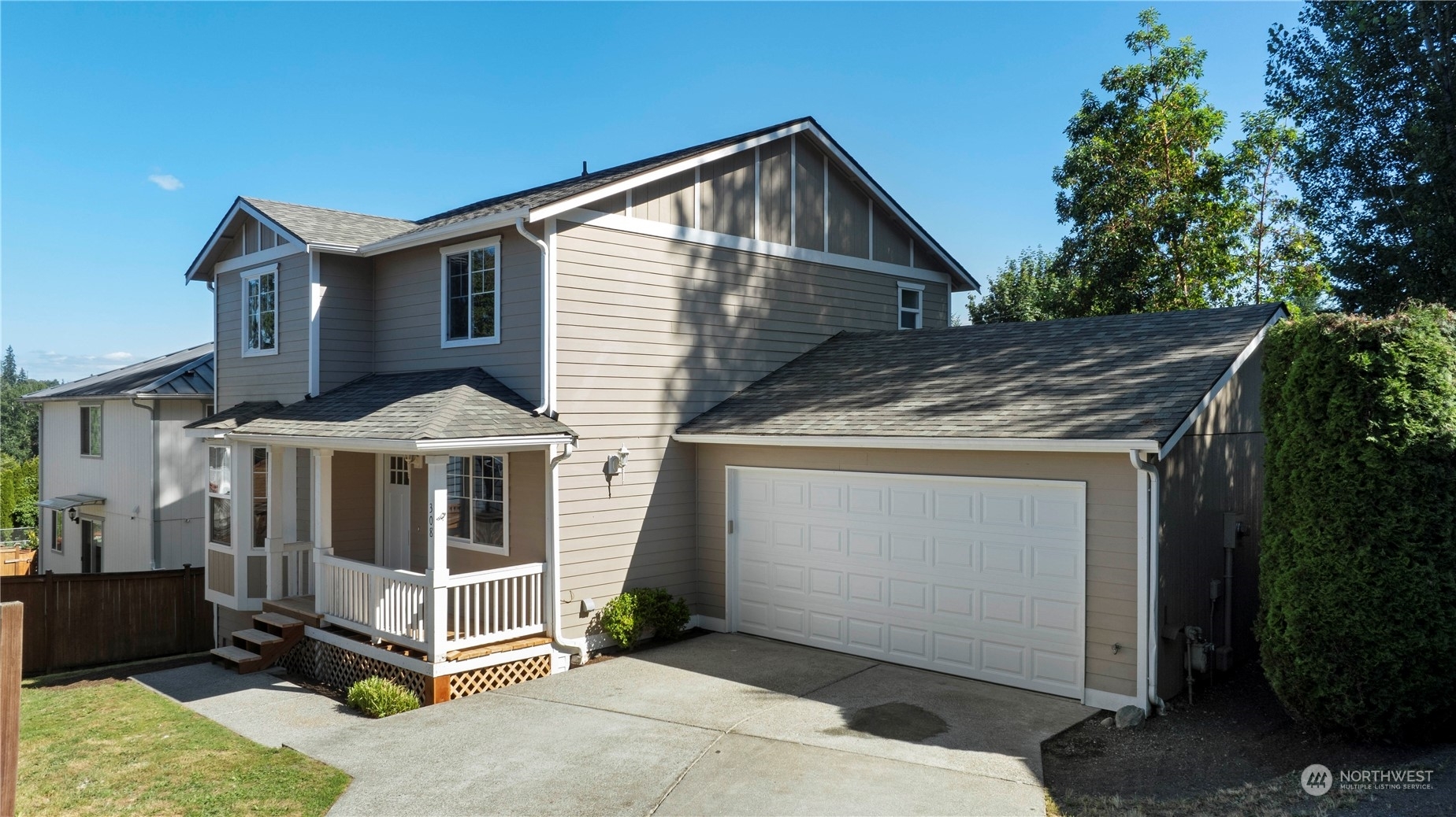 Property Photo:  308 168th Place SE  WA 98012 