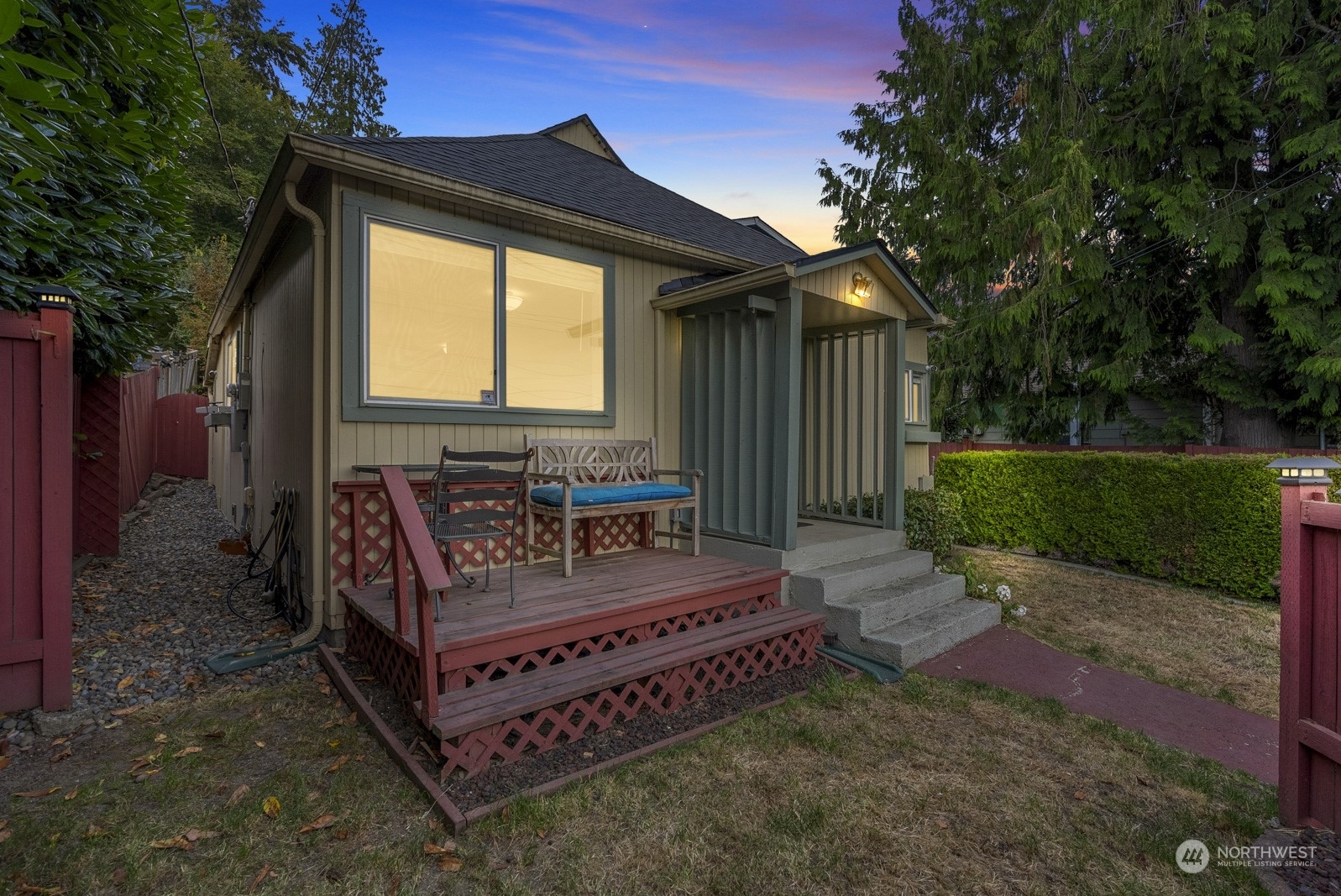 Property Photo:  704 E Marine View Drive  WA 98201 