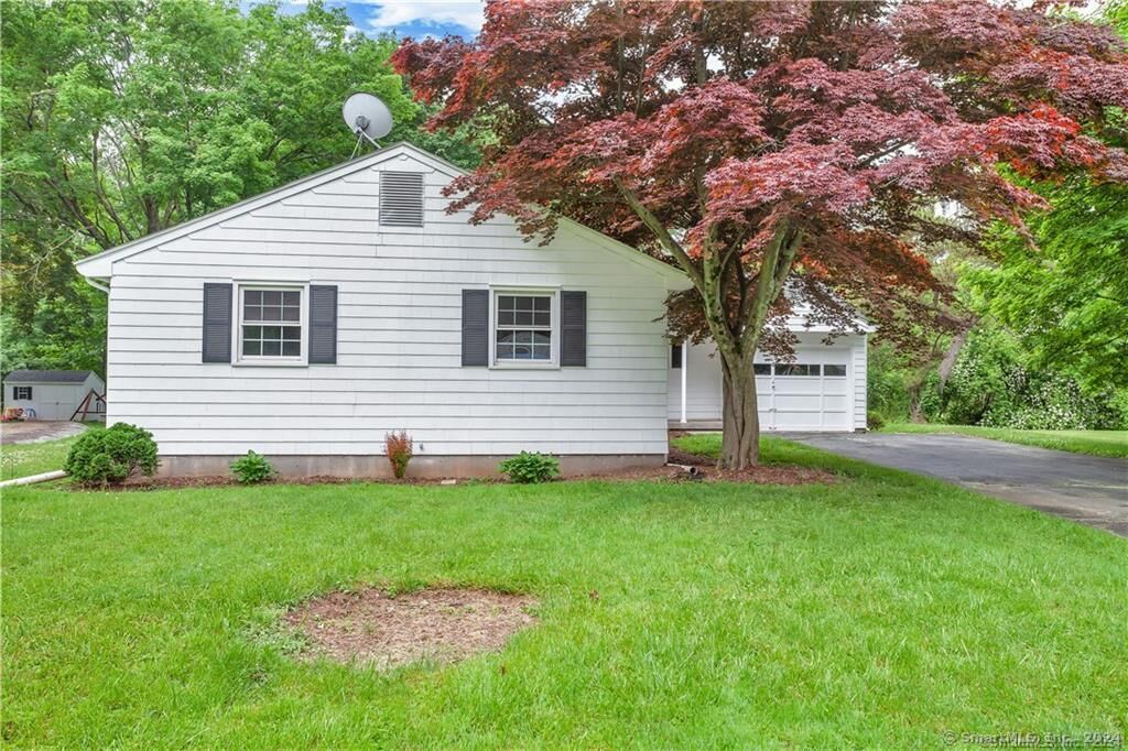 Property Photo: 3 Fox Meadow Lane CT 06107