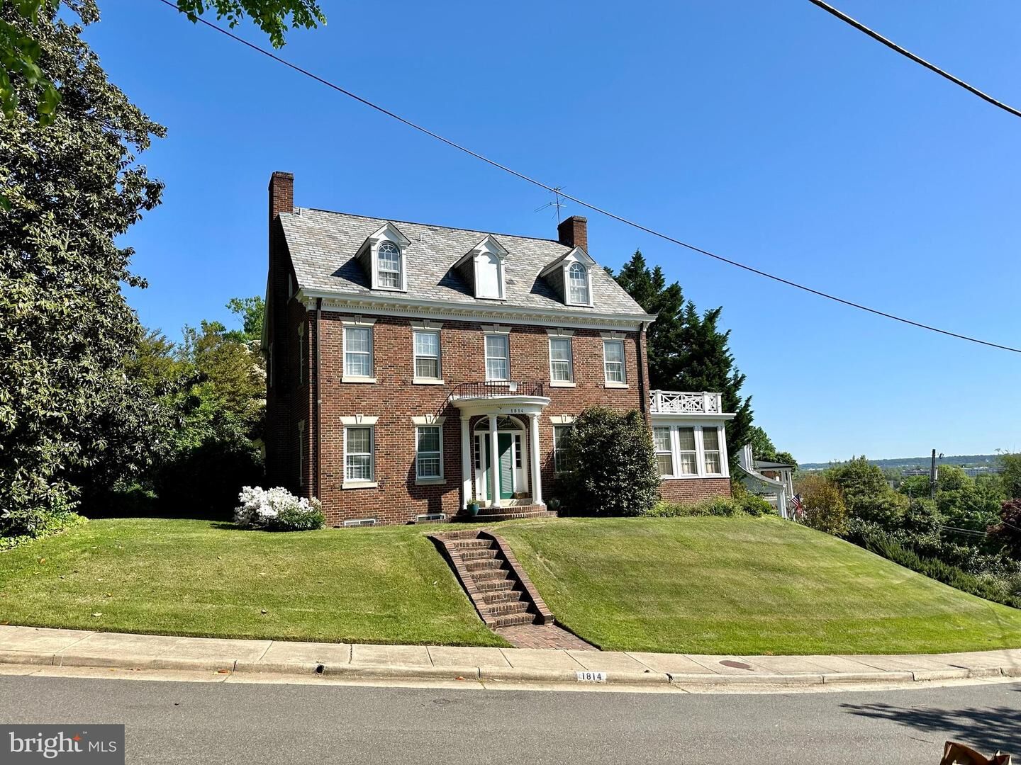 Property Photo:  1814 Edgehill Drive  VA 22307 