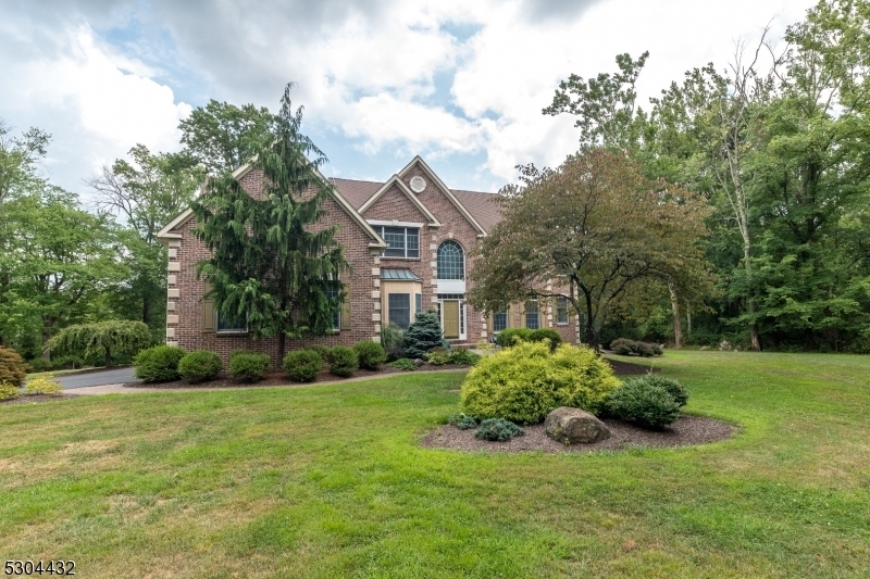 Property Photo:  6 Chimney Hill Dr  NJ 08530 