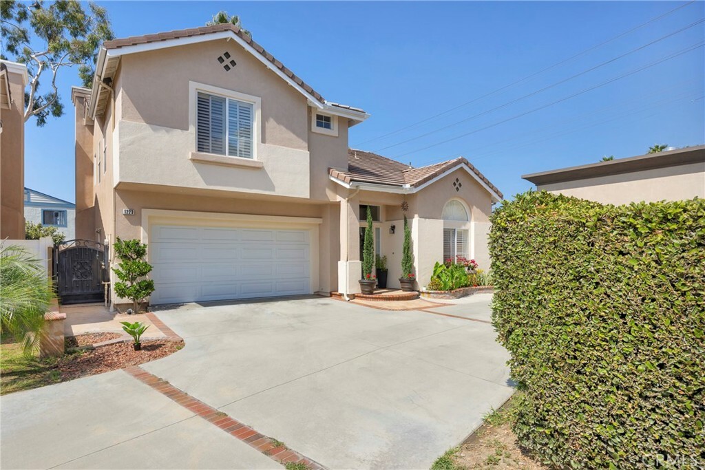 Property Photo:  1223 S Goldstone Circle  CA 92804 