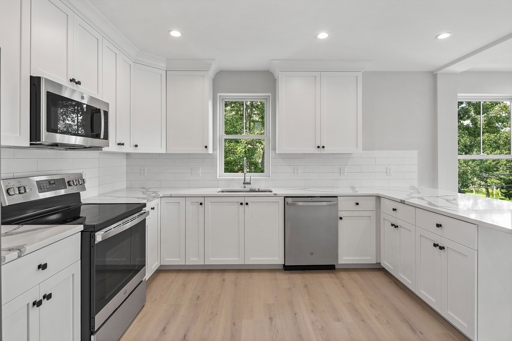 Property Photo: 186 Bedford 212 MA 02420