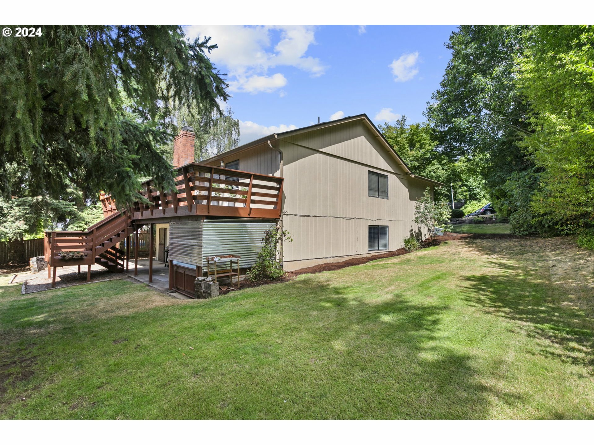 Property Photo:  2413 NW 111th St  WA 98685 