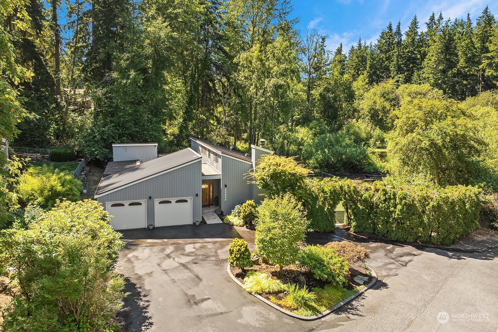 Property Photo:  20902 Woodlake Drive  WA 98026 