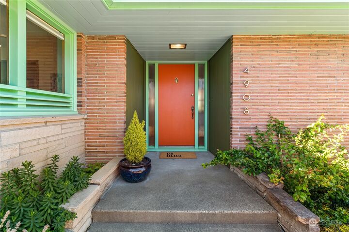 Property Photo: 4908 N Defiance Street WA 98407