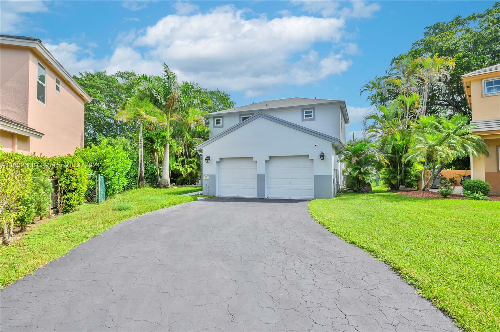 Property Photo:  381 NW 207th Ave  FL 33029 