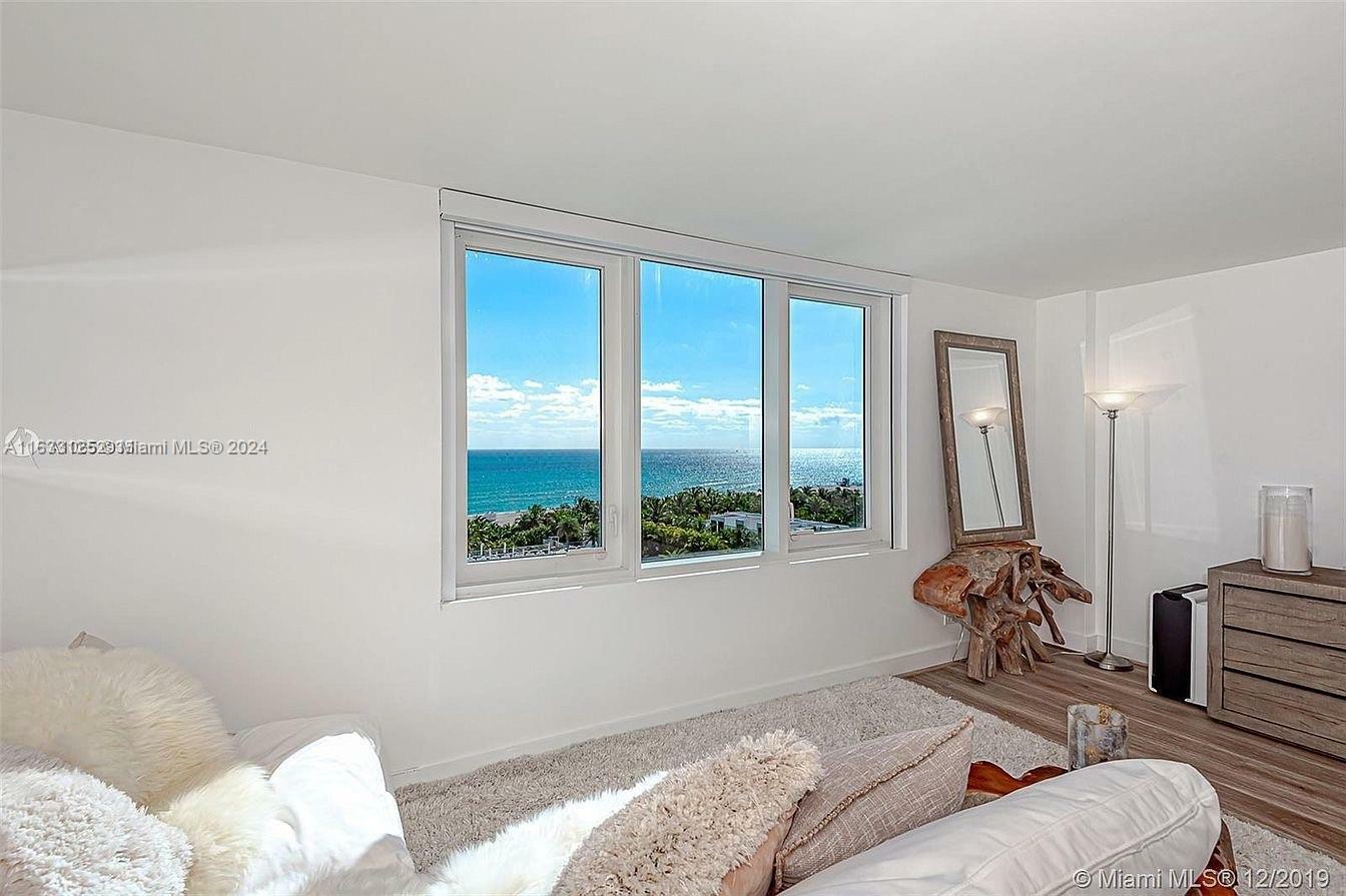 Property Photo:  2301 Collins Ave 843  FL 33139 