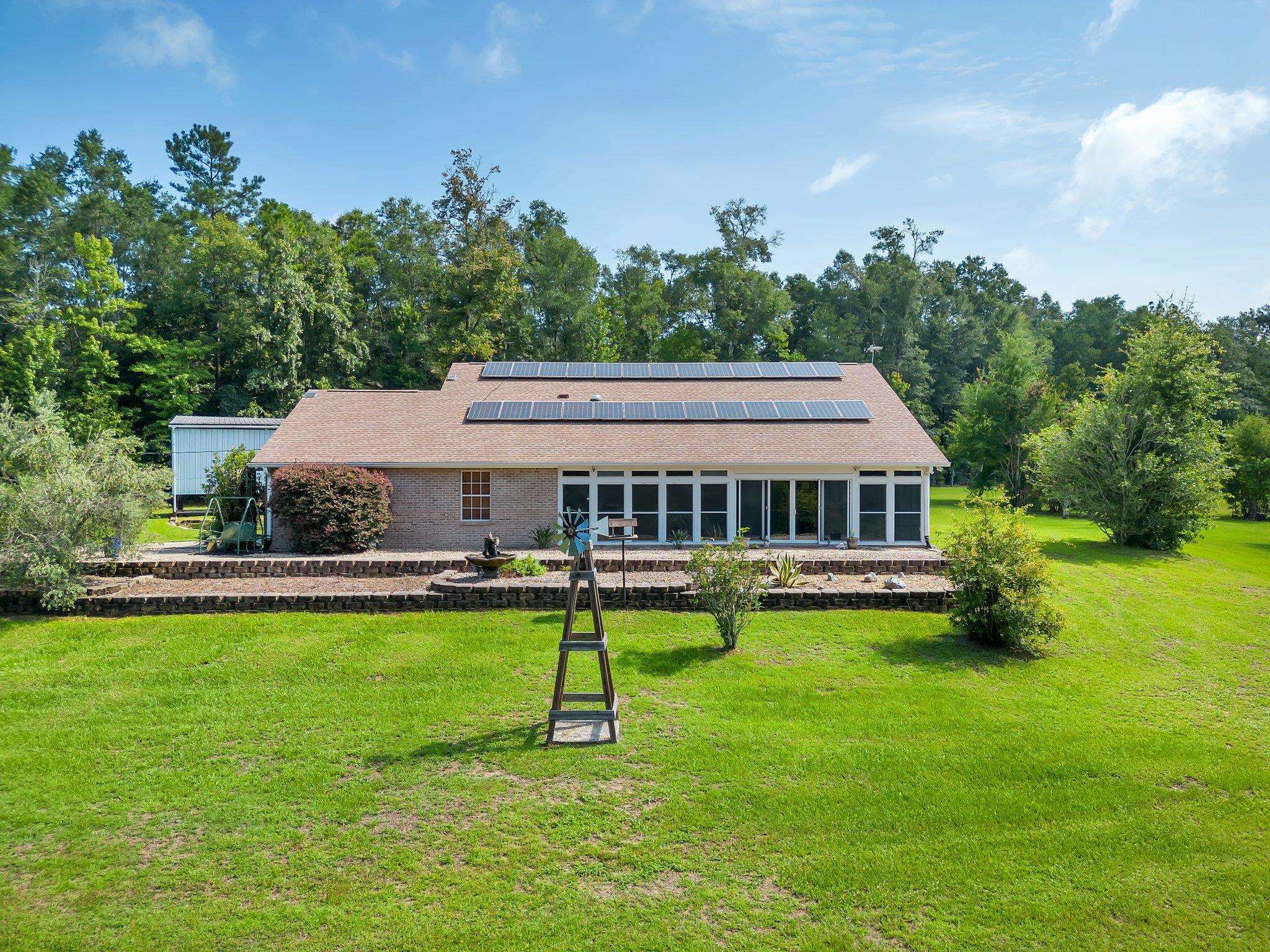 Property Photo:  516 Red Fern Road  FL 32333 