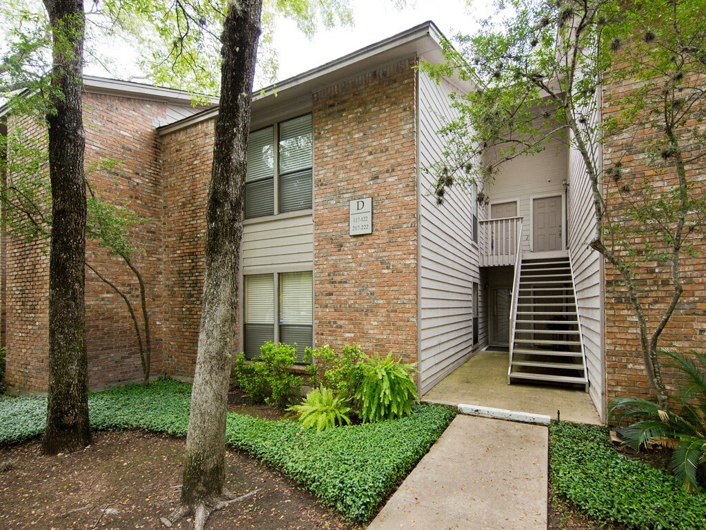 Property Photo:  3839 Dry Creek Drive 220  TX 78731 