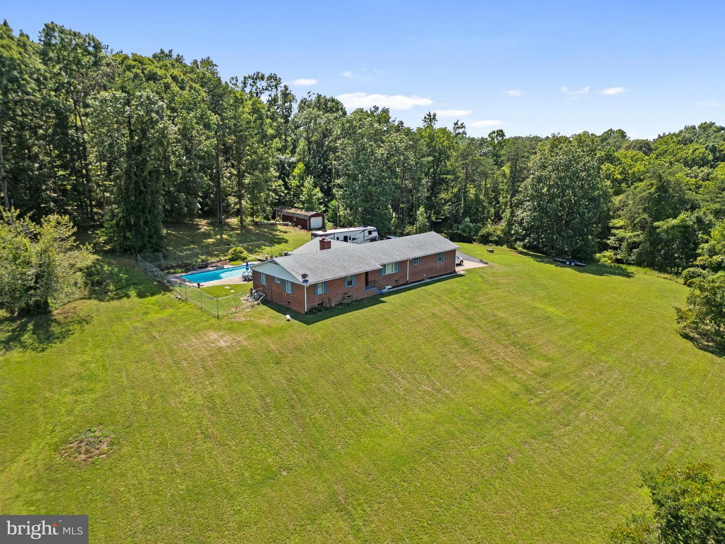 Property Photo:  8524 Lock Lane  VA 20186 