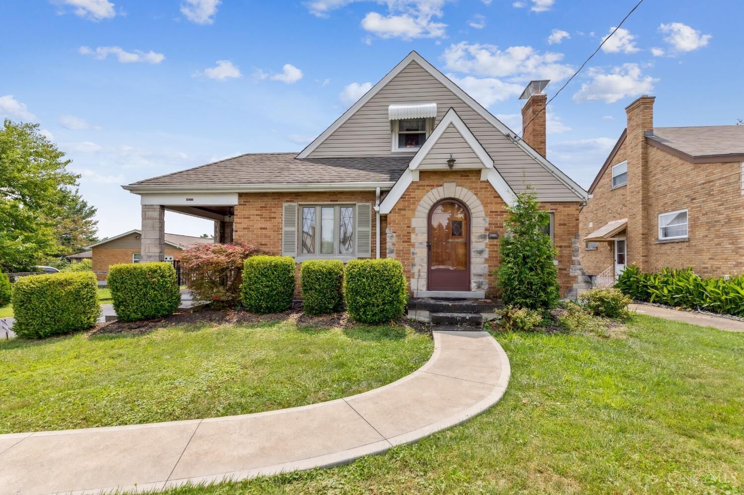 Property Photo:  4223 Homelawn Avenue  OH 45211 
