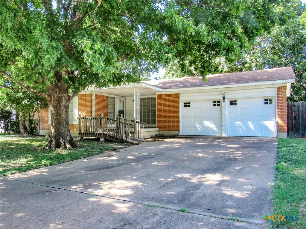 Property Photo:  2603 John Road  TX 76543 