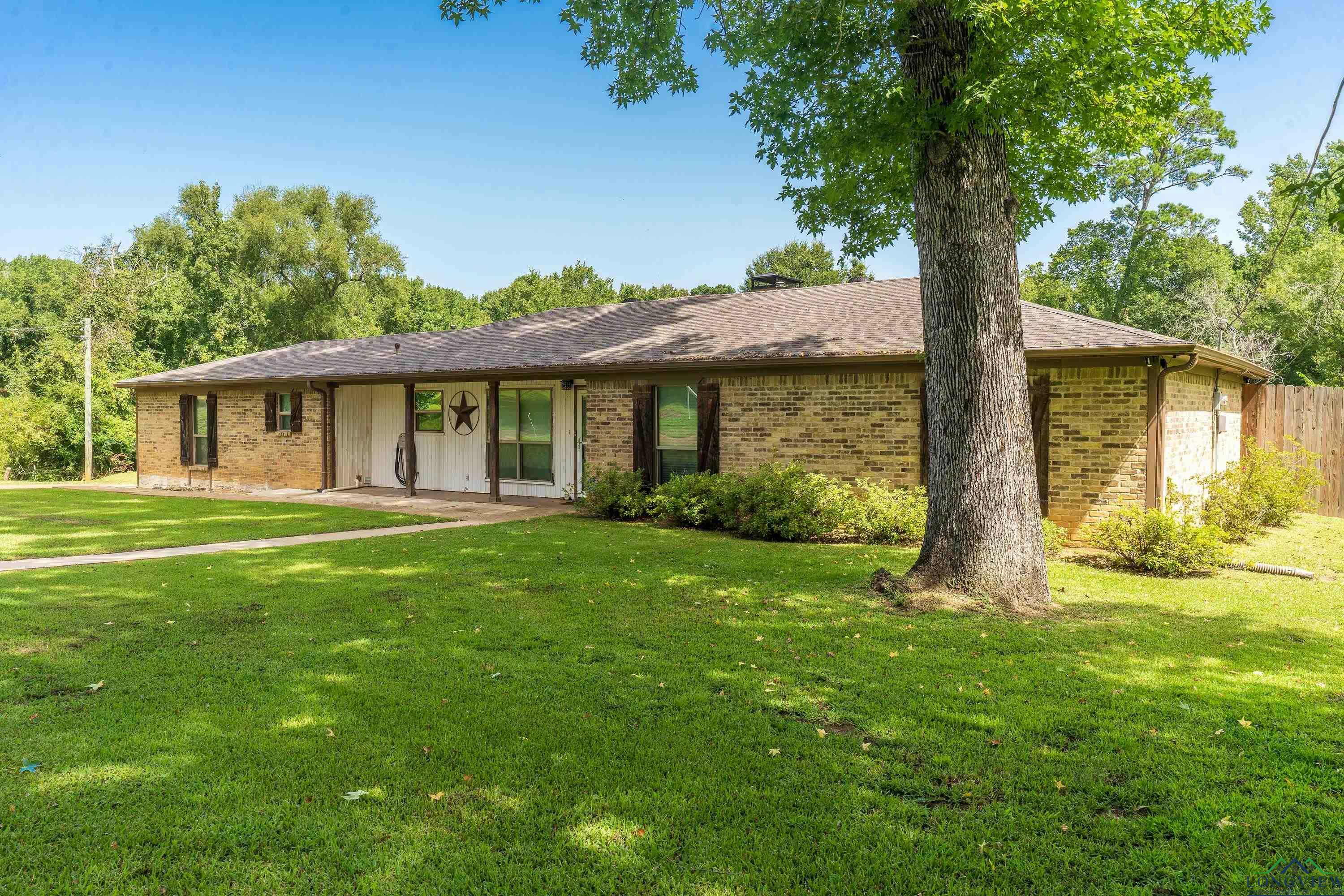 Property Photo:  4902 Montrose Ln  TX 75605 