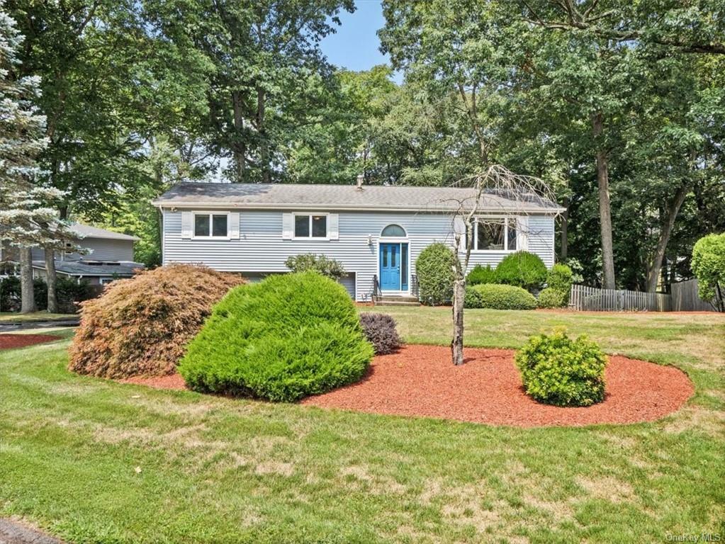 Property Photo:  32 Balmoral Drive  NY 10977 