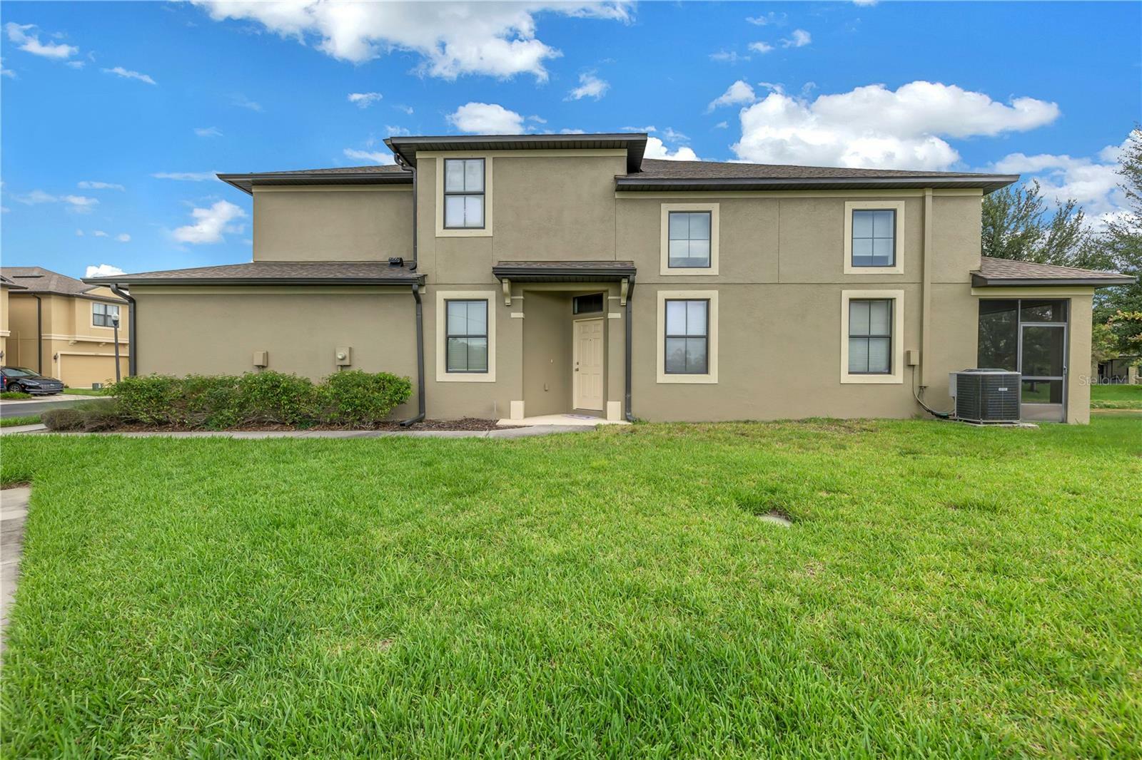 Property Photo:  5212 Bay Isle Cir  FL 33760 