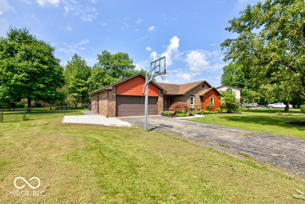 Property Photo:  1314 Sheffield Drive  IN 46123 