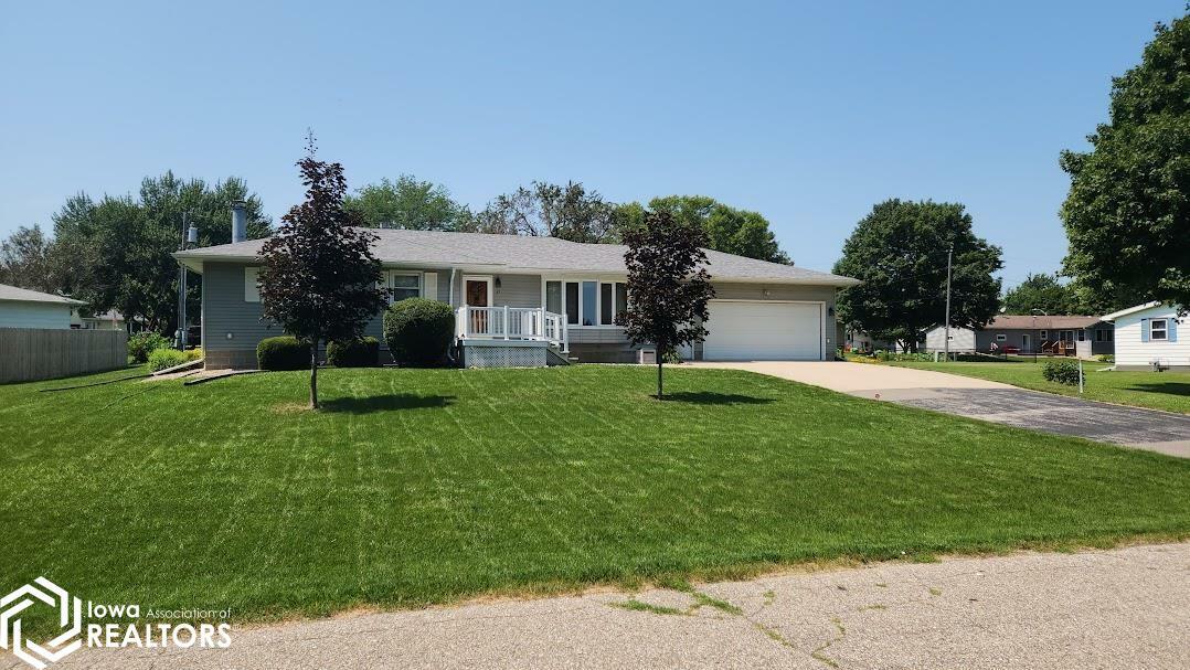 Property Photo:  37 Circle Terrace  IA 50456 