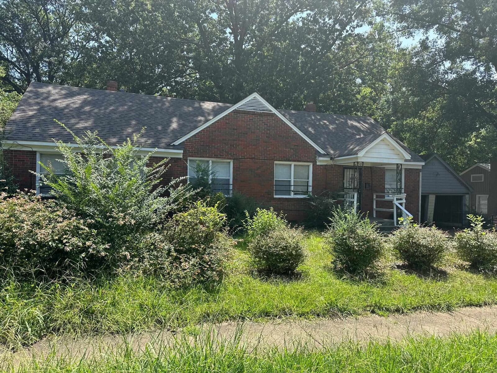 Property Photo: 3503 Allandale Ln TN 38111