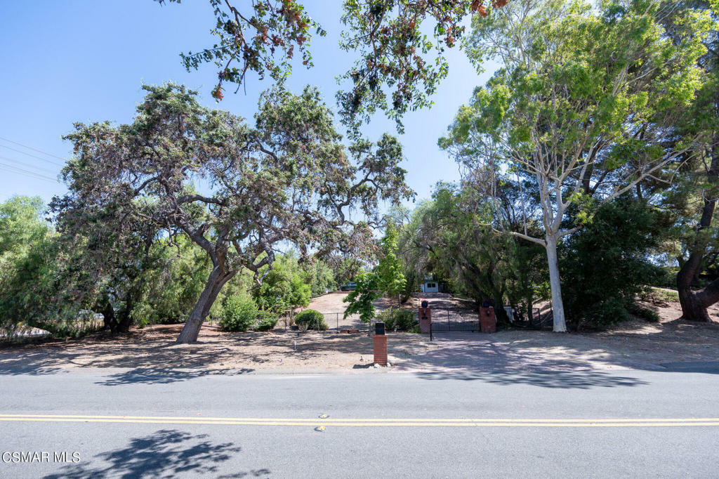 Property Photo:  1201 La Granada Drive  CA 91362 