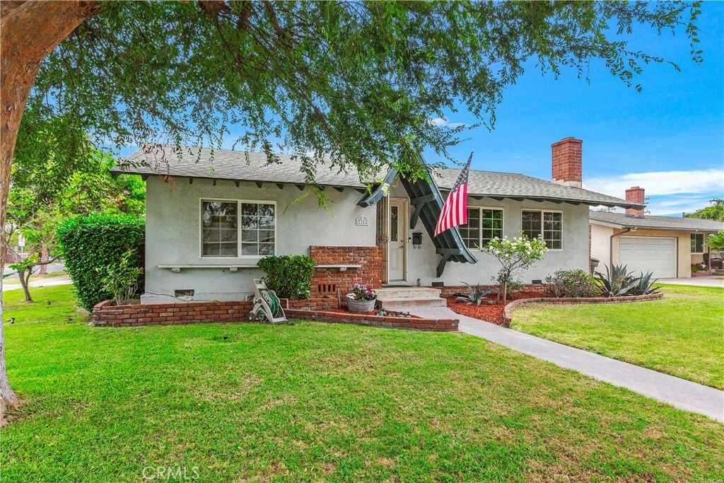 Property Photo:  3362 W Glen Holly Drive  CA 92804 