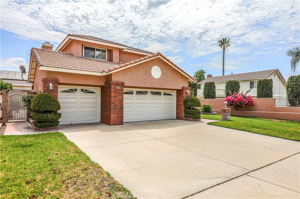 Property Photo:  7437 Jacaranda Avenue  CA 92336 