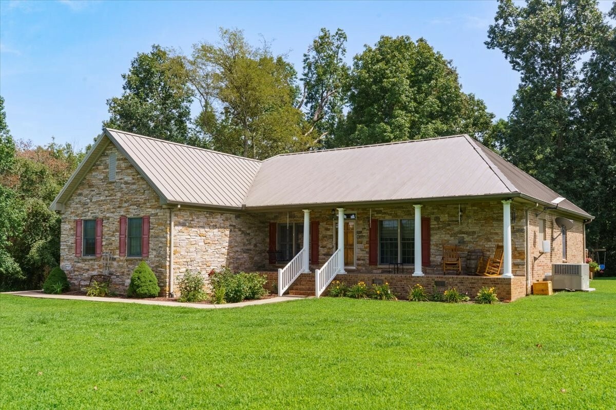 Property Photo:  2979 Winchester Hwy  TN 37328 