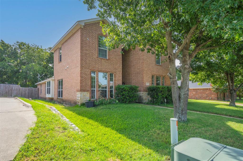 Property Photo:  1408 Bobwhite Trail  TX 75154 