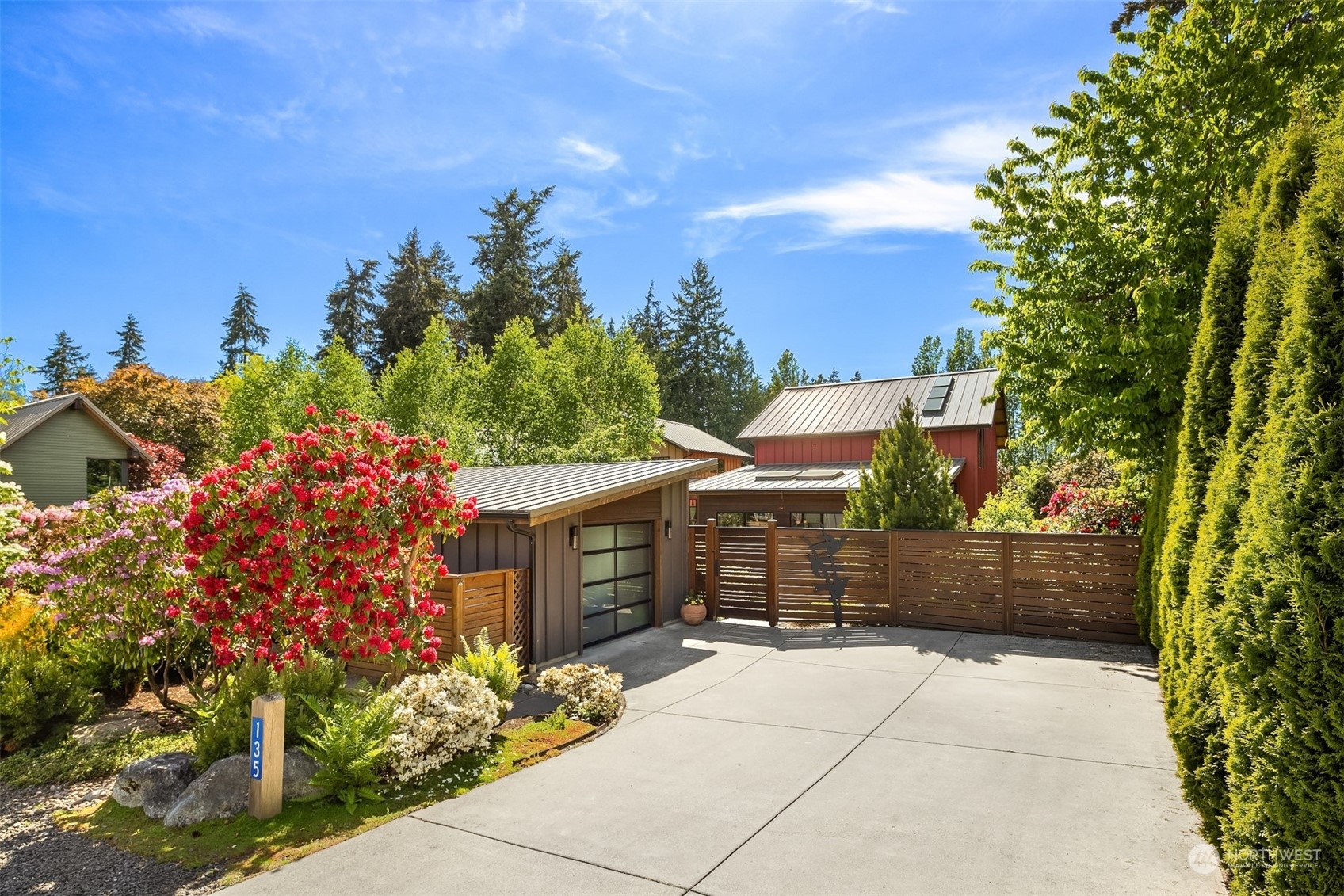 Property Photo:  135 Wood Avenue SW  WA 98110 