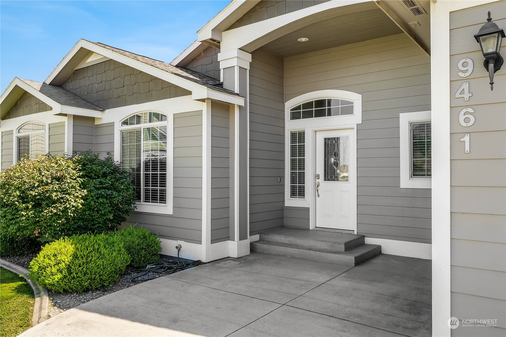 Property Photo:  9461 Castlewood Drive SE  WA 98837 