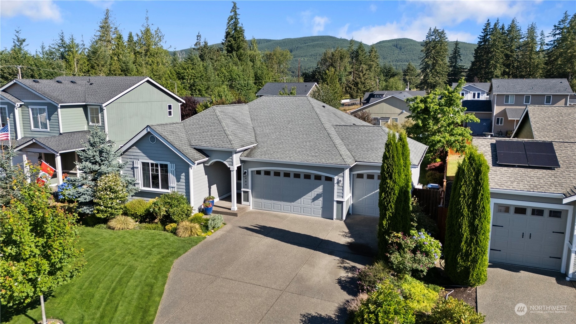 Property Photo:  484 E Huckleberry Street  WA 98557 