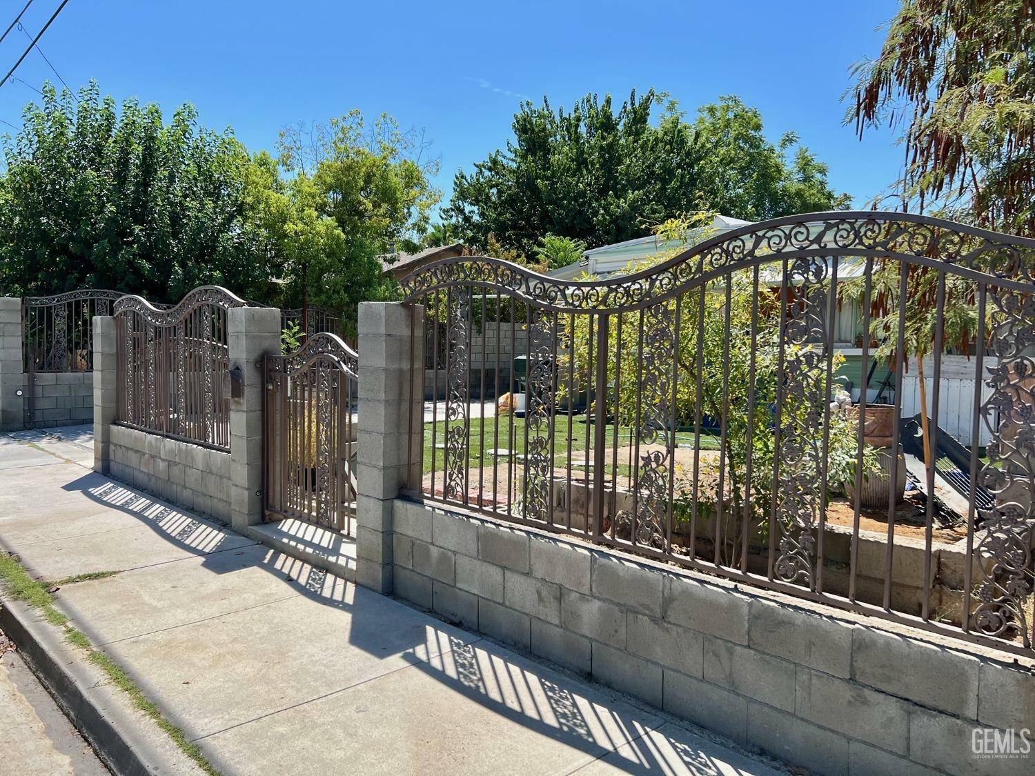 Property Photo:  8705 Bonita Road  CA 93241 