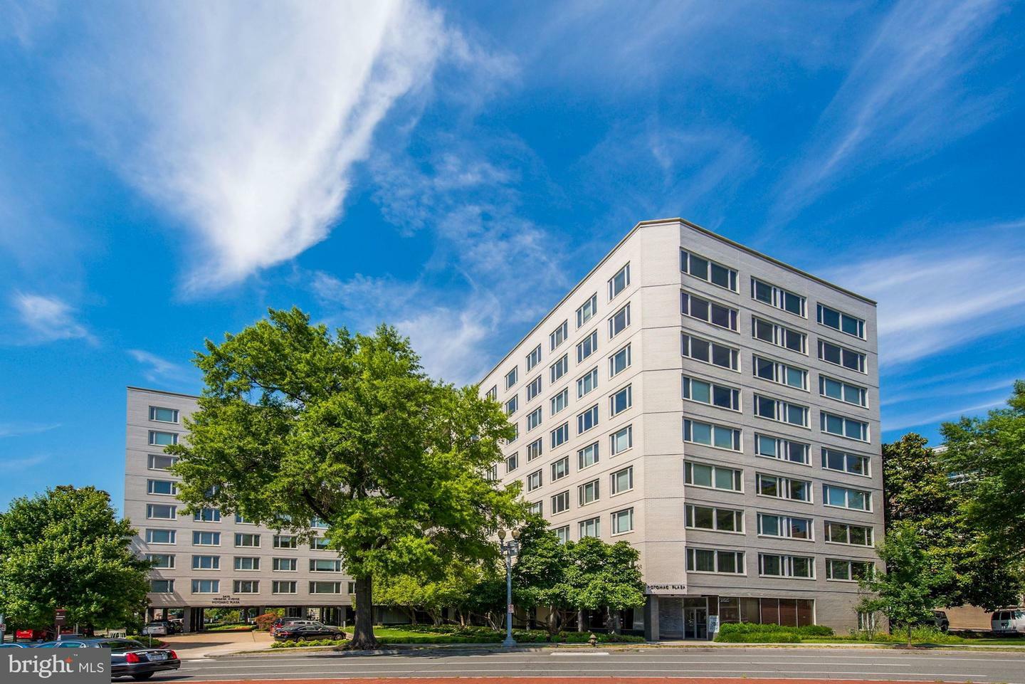 Property Photo: 2475 Virginia Avenue NW 926 DC 20037
