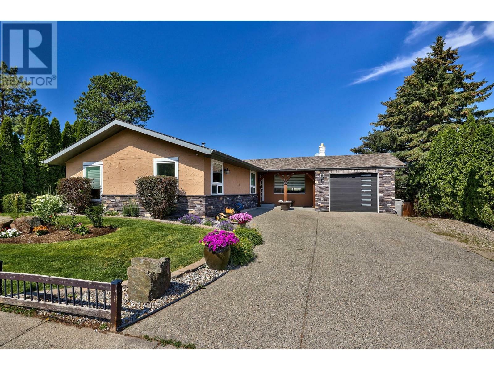 841 Gleneagles Drive  Kamloops BC V2E 1K2 photo