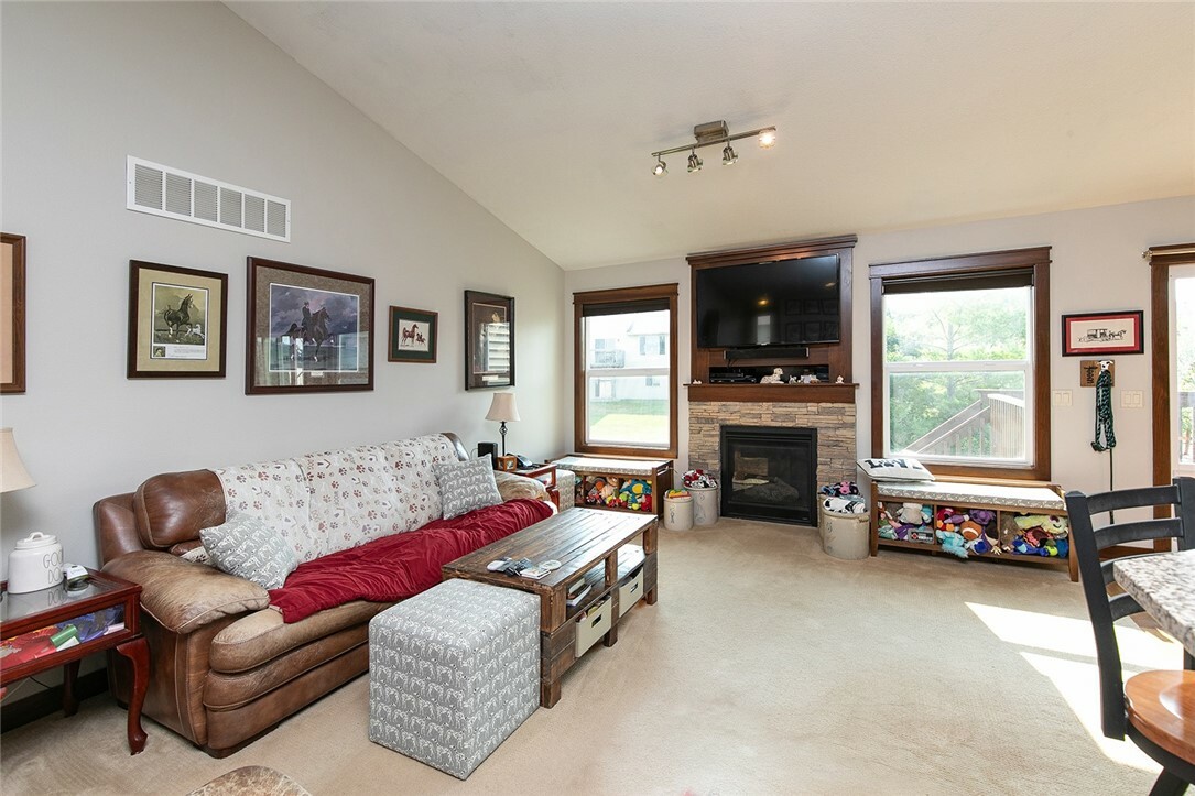 Property Photo:  2207 Aspen Drive  IA 50109 