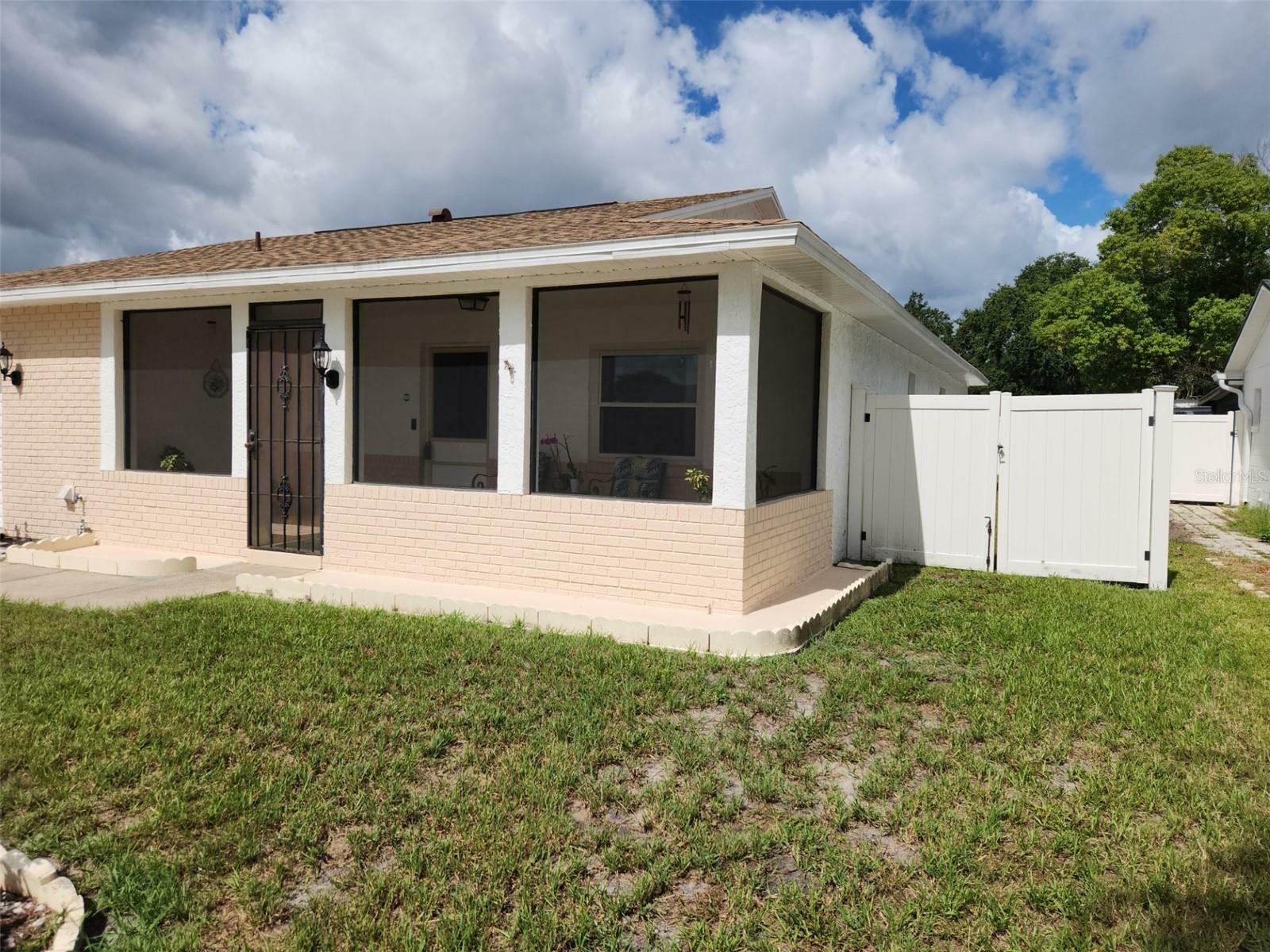 Property Photo:  2518 Bowmer Drive  FL 34744 