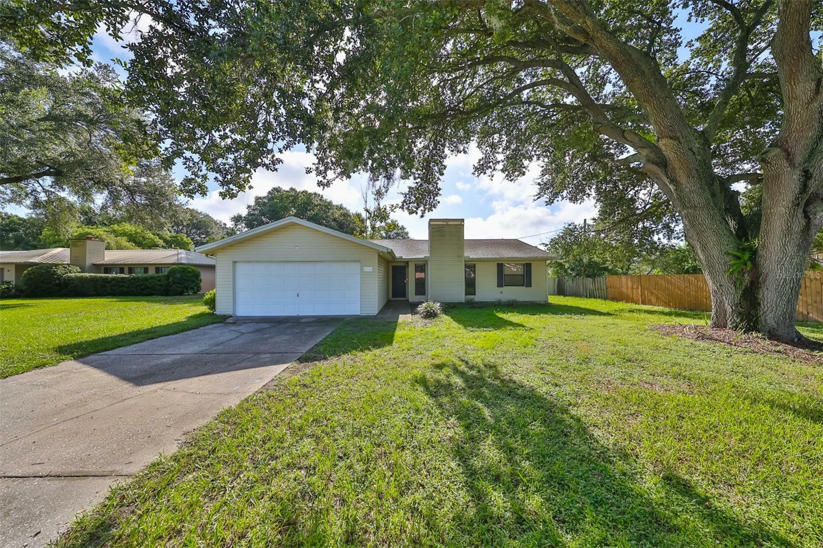 Property Photo:  6366 Tocobega Drive  FL 33813 