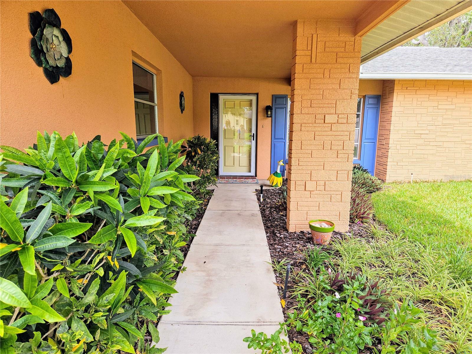 Property Photo:  8331 Ponderosa Avenue  FL 34668 