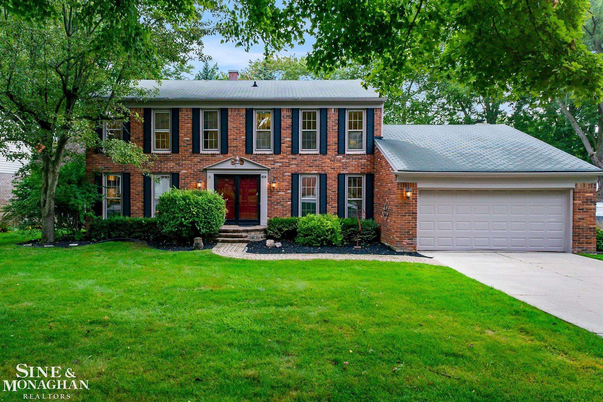 Property Photo: 920 Hemlock Drive MI 48307
